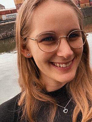 Julia Fleck Julia Fleck